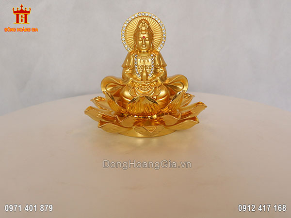Tượng Phật Bà Quan Âm ngồi trên đài hoa sen dát vàng 24K